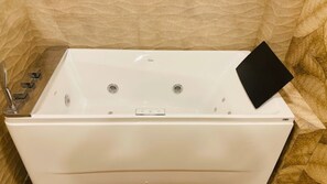 Bathroom sink - Hotel Kailash Tower Muzaffarpur (Muzaffarpur)