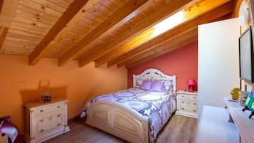 3 Schlafzimmer, Bügeleisen/Bügelbrett, Internetzugang, Bettwäsche