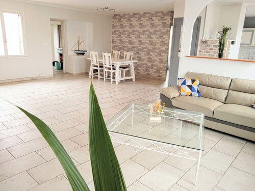 Spacieuse Maison Avec Jardin. Idéal Pour Visiter la Charente Maritime