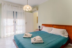 2 bedrooms, WiFi - La Spezia Proffiano District Roomy Flat x4 (La Spezia)