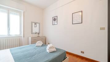 1 camera, ferro/asse da stiro, Wi-Fi, lenzuola