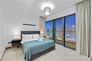 1 bedroom, desk, iron/ironing board, WiFi - World Class | 1BR | Vida Vista Elegance (Marina)