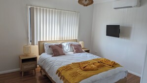 Unclassified image, 4 of 36, button - 1 bedroom guesthouse near airport with private access and parking (Arncliffe)