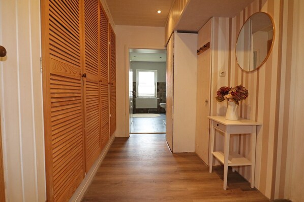 Interior - Peaceful Hideaway in Gorow (Gorow)