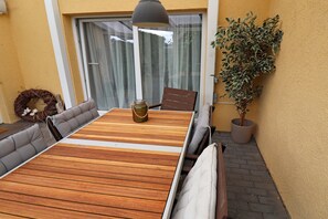 Outdoor dining - Peaceful Hideaway in Gorow (Gorow)