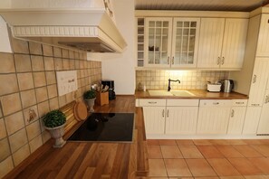 Fridge, oven, stovetop, dishwasher - Peaceful Hideaway in Gorow (Gorow)