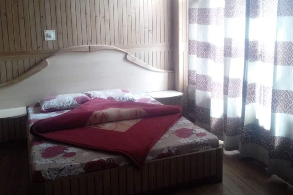 Superior Room | Free WiFi, bed sheets