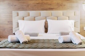 3 室のベ ッドルーム、セーフティボックス (室内)、アイロン / アイロン台、旅行用ベビーベッド