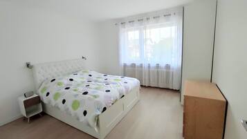 3 chambres, bureau, fer et planche Ă repasser, Wi-Fi