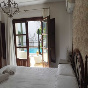 Minibar, kostenloses WLAN, Bettwäsche