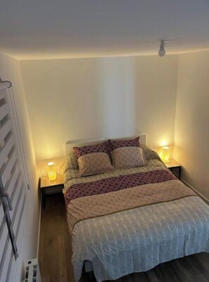 2 habitaciones, escritorio, wifi gratis y ropa de cama