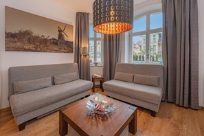 Télévision, chaîne hi-fi