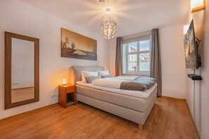 2 habitaciones, tabla de planchar con plancha y wifi gratis 