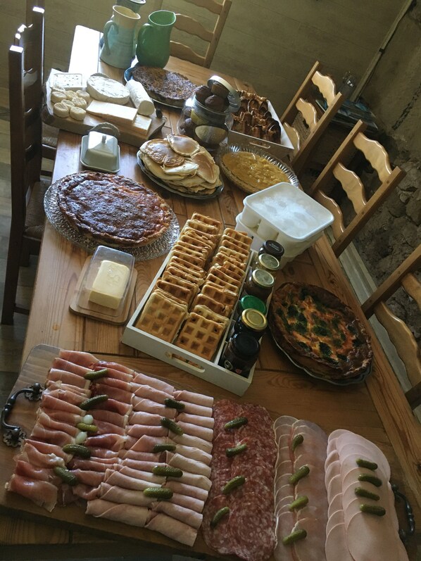 Dining - Les Vieilles Etables (La Sure en Chartreuse)