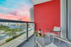 Property grounds - Amazing Studio- Bay View & Amenities (Hallandale Beach)