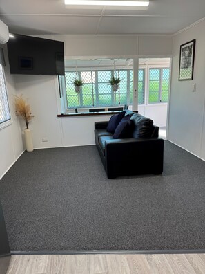 50-inch Smart TV with digital channels, Netflix, streaming services - Essex Court (North Ward)