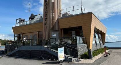 TopFloor Studio | Park View | Metro | 10min to Sea