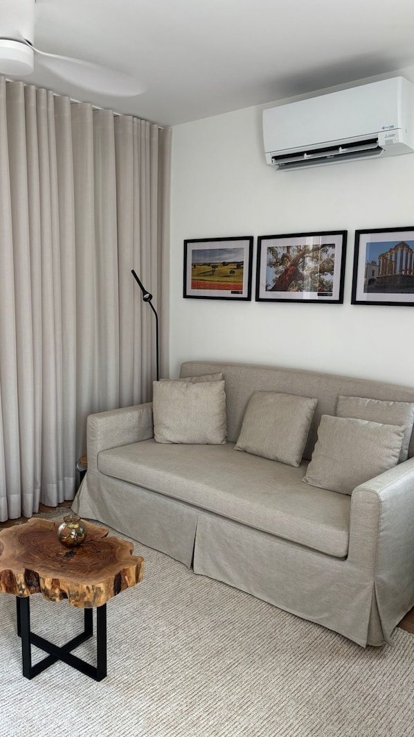 Alentejo | 1 bedroom, blackout drapes, iron/ironing board, free WiFi