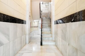 Interior - Discover the perfect monthly rental in the heart of Barcelona! (Barcelona)