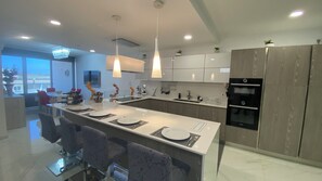 Private kitchen - 4. Sew View Luxury 2 Bedroom Apartment (Marsaskala)