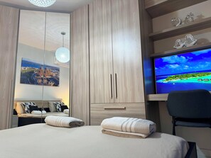 2 bedrooms, iron/ironing board, free WiFi - 4. Sew View Luxury 2 Bedroom Apartment (Marsaskala)