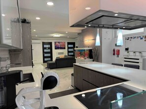 Appartement Confort, 2 chambres, vue mer | Cuisine privée