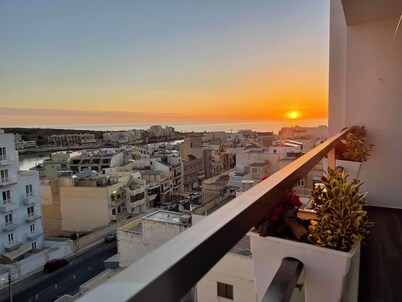 4. Sew View Luxury 2 Bedroom Apartment