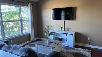 Smart TV, stereo