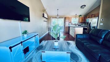 Smart TV, stereo, offices