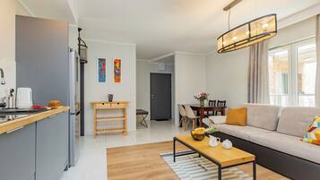2 bedrooms, iron/ironing board, free WiFi