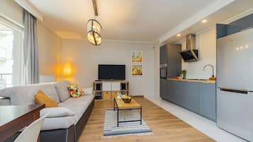 2 bedrooms, iron/ironing board, free WiFi