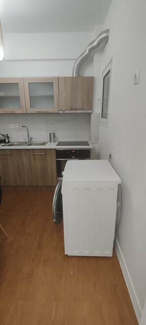 ตู้เย็นขนาดใหญ่, ไมโครเวฟ, เตาอบ