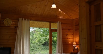 Cascade Mountain Retreat Manali