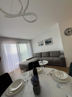 Comfort Apartment, Balcony, Sea View | Interior - Apartment Ema (Makarska)