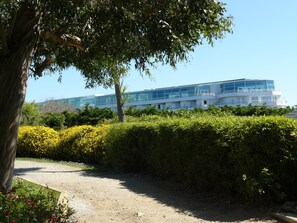 Property grounds - 5-minute walk to the Port du Crouesty  (Arzon)