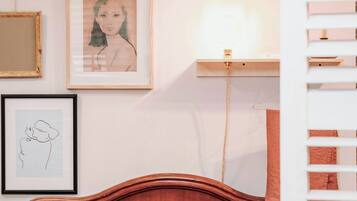 Double Room | In-room dining