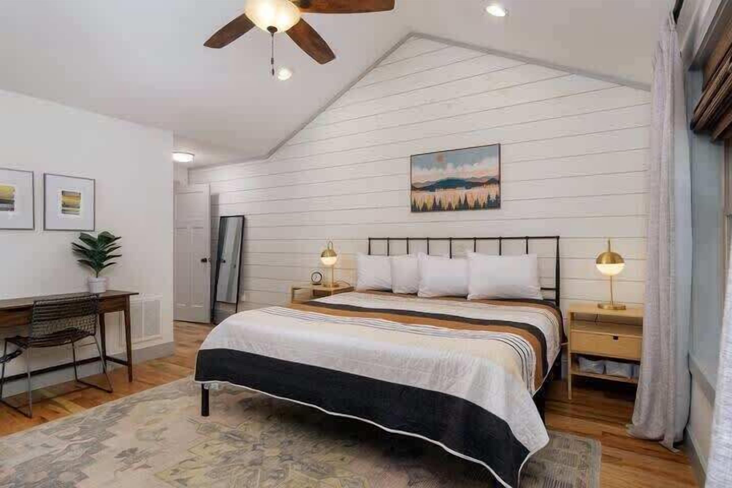 3 bedrooms, iron/ironing board, travel crib, WiFi