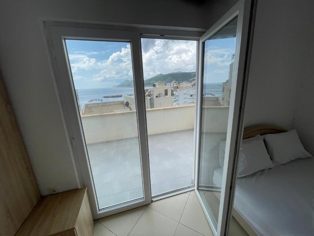 Classic Studio, Sea View | Balcony