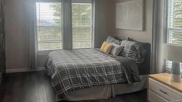 2 makuuhuonetta, silitysrauta/-lauta, Wi-Fi