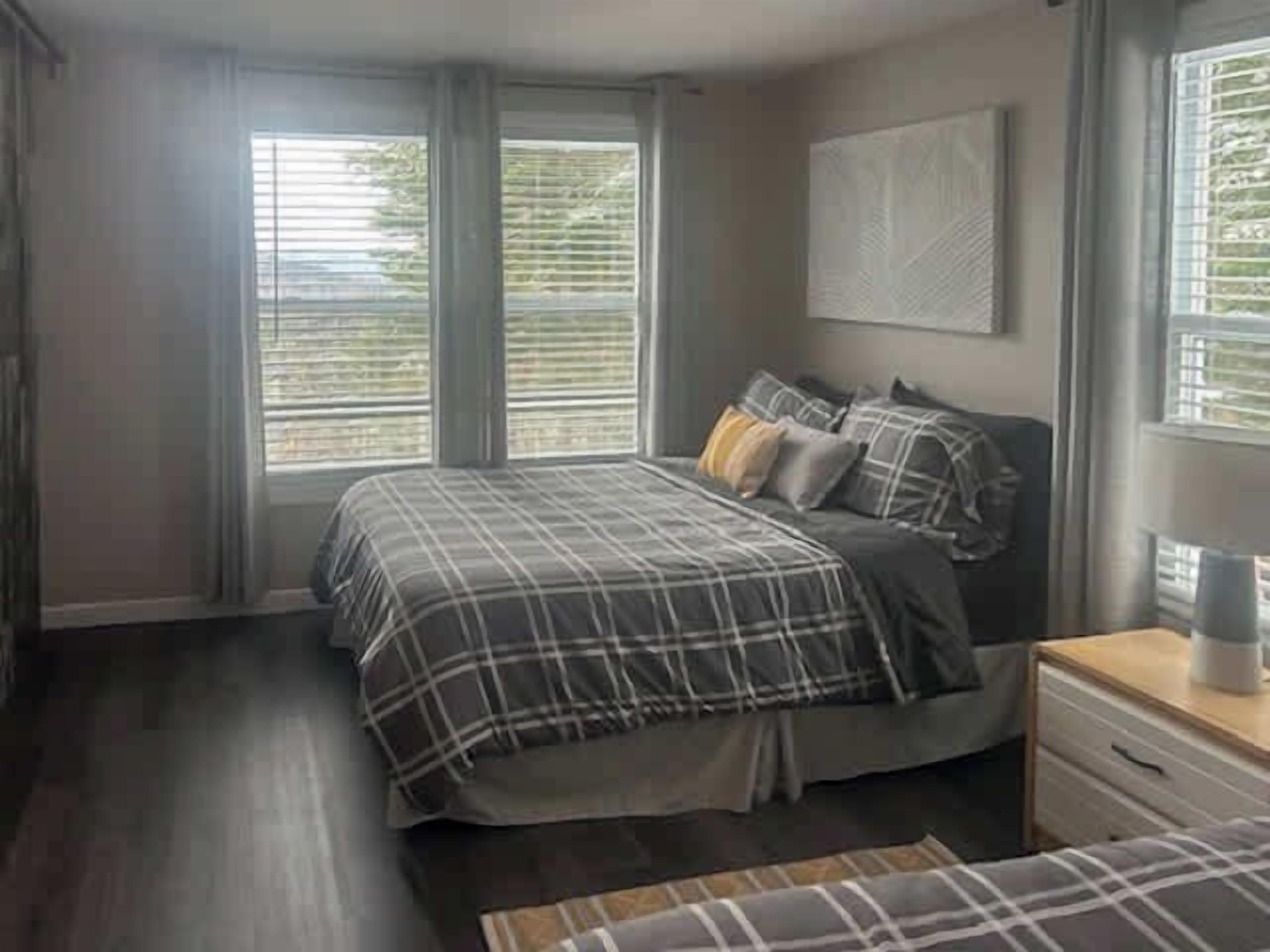 2 makuuhuonetta, silitysrauta/-lauta, Wi-Fi