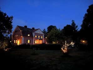 Exterior - Herrgårds Hotell Gyllene Hästen  (Gunnebo)