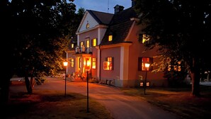 Exterior - Herrgårds Hotell Gyllene Hästen  (Gunnebo)