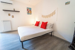 Apartment | 4 bedrooms, iron/ironing board, cribs/infant beds, free WiFi
