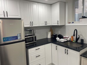 Private kitchen - Basement Apartment in a quiet area (875 sqft) (Oshawa)