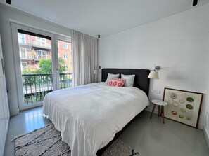 3 bedrooms, iron/ironing board, travel cot, free WiFi
