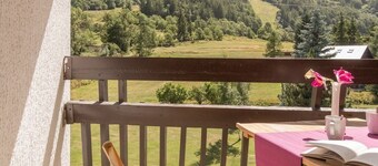 Ski-In/Ski-Out Studio with Mountain View, Balcony, and Parking in La Salle-les-Alpes