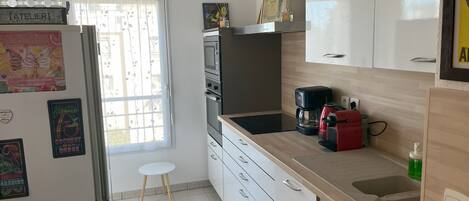 Fridge, microwave, oven, dishwasher