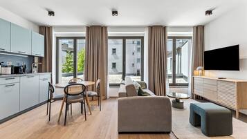 Suite with Sofa Bed | Living area