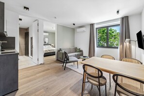 One-Bedroom Suite | Living area