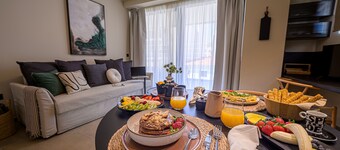 Luaz Suites Volos Center